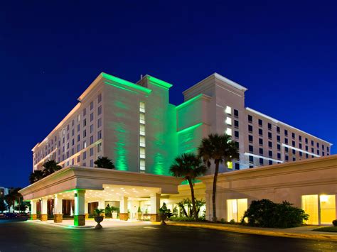 The <strong>Holiday Inn</strong> & <strong>Suites Orlando</strong> Universal provides many family-friendly amenities, including an outdoor pool and children's pool, a gift shop and a game room. . Holiday inn and suites orlando